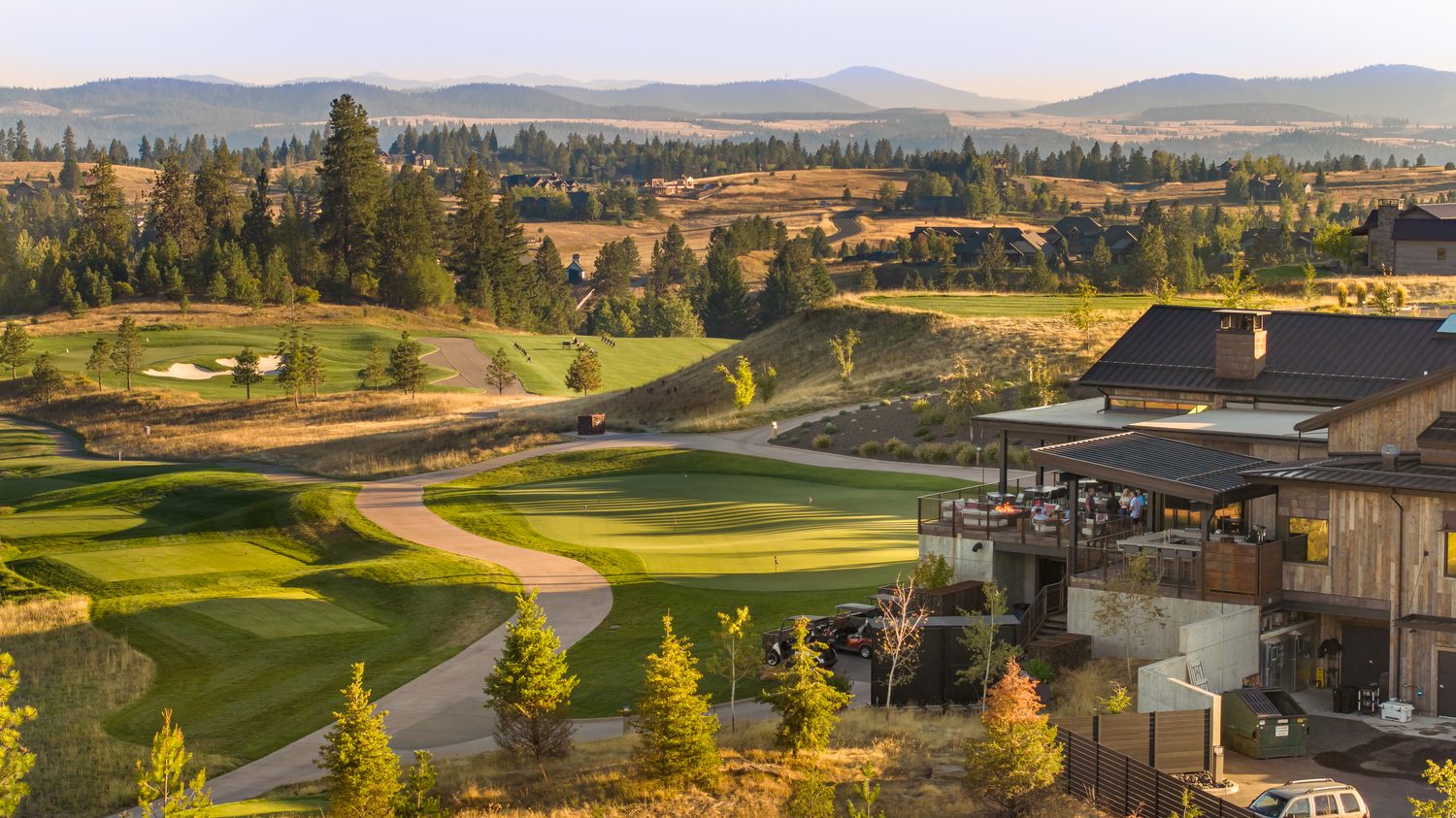 CDA National Reserve course and clubhouse